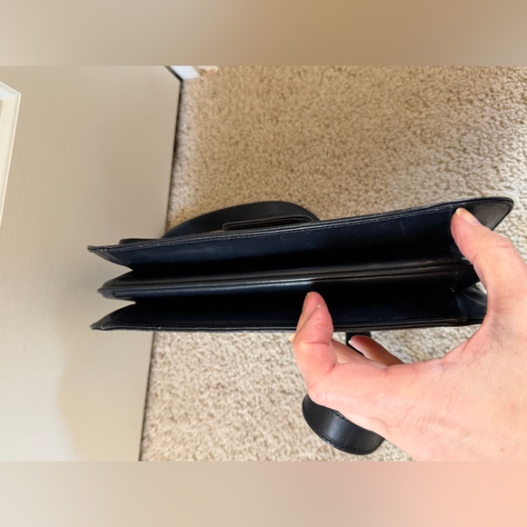 Vintage Gucci Shoulder Bag w Horsebit detail Navy and Gold - Picture 7 of 10